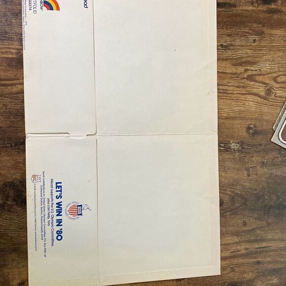 Lot 4 1980 Mead pocket portfolio folder Olympics - Picture 5 of 15